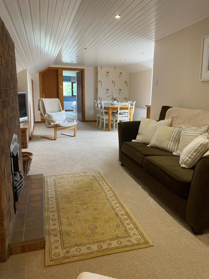 Barnescroft Hotel Kilkeel Buitenkant foto